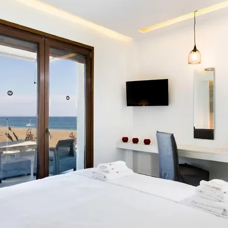Holiday Luxury With Private Pool